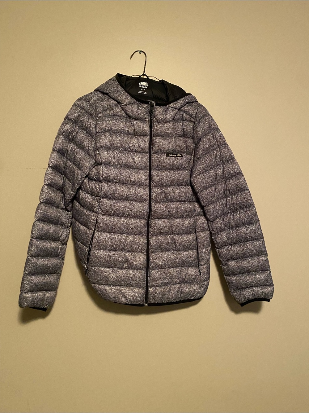 Roots M/M Puffer Jacket in Black with Heathered Gray Front